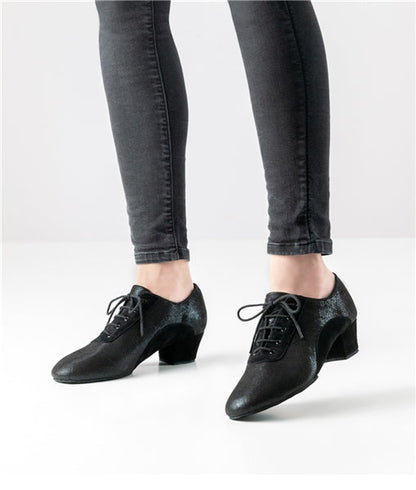 Anna Kern Brienne bedrucktes Leder / Velourleder